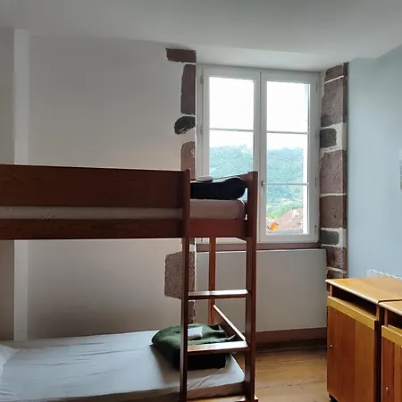 Du Pelerin De Charme En Pierre Avec Vue Sur Les Montagnes Hostel Saint-Jean-Pied-de-Port